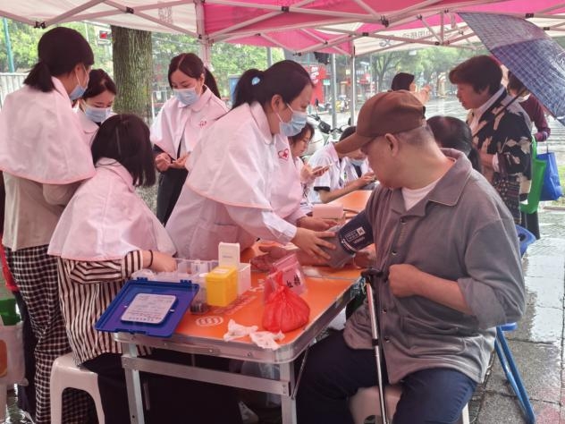 五宅底社區紅十字公益市集-1.jpg
