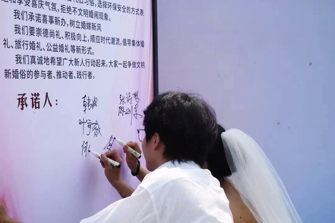 甜度爆表！麗水這場集體婚禮現場太浪漫了……